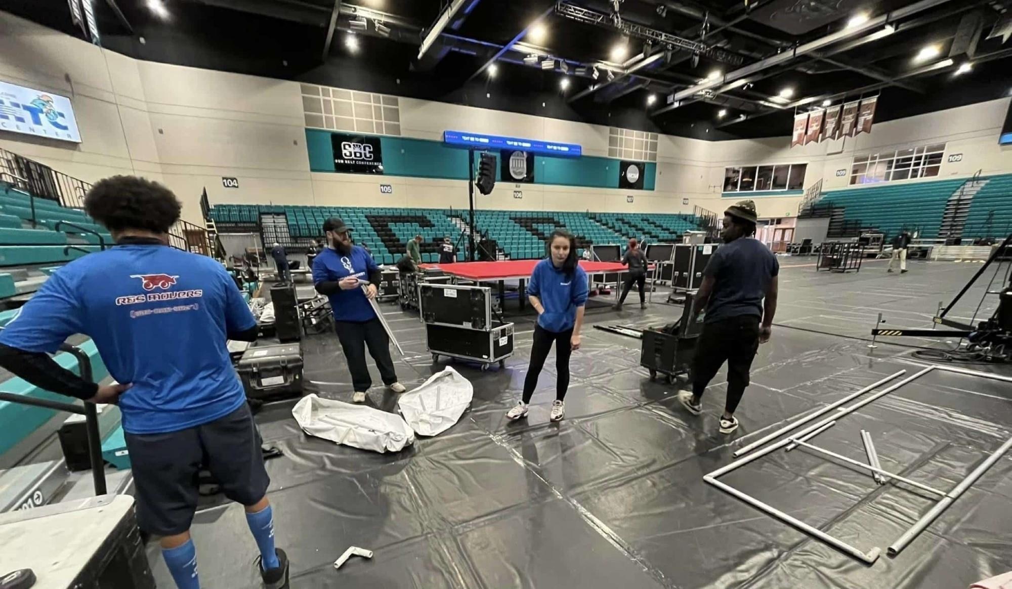 Dedicated team for efficient furniture movers in Briarcliffe Acres, SC Swift and efficient furniture movers for One Piece Moves in Briarcliffe Acres, SC